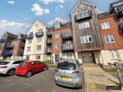 2 Bedroom Apartment Weymouth Dorset 90669537