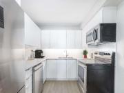 2 Bedroom Apartment Windsor ON 97742177