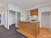 2 Bedroom Apartment with a short Stroll to MCG UNFURNISHED