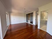 2 Bedroom Apartment with parking, Pampilheira, Cascais