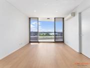 2 BEDROOM APARTMENT WITH SPECTACULAR WATER AND CITY...