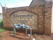 2 Bedroom Available To Let Riverside Crest