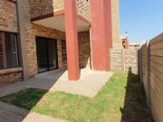 2 Bedroom available to rent in Raslouw