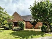 2 Bedroom Barn Conversion For Rent In Between Long...