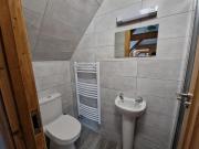 2 bedroom barn conversion to rent