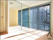 2 Bedroom Beachside Bliss with Parking!