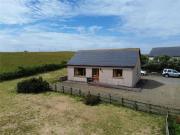 2 Bedroom Bungalow Blinkbonny Blinkbonny 93764800