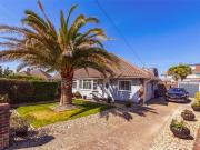 2 bedroom bungalow for sale in Castle Close, Worthing,...