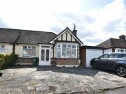 2 Bedroom Bungalow For Sale In Chadwell Heath, Romford
