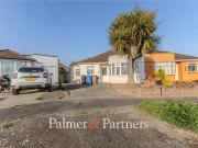 2 bedroom bungalow for sale in Clare Road, Ipswich,...