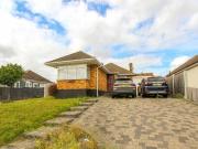 2 Bedroom Bungalow For Sale In Leigh on sea, Essex