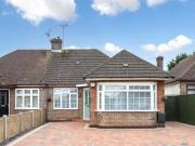 2 Bedroom Bungalow For Sale In Luton, Bedfordshire