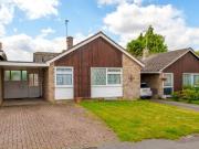 2 Bedroom Bungalow For Sale In Reading, Berkshire