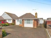 2 Bedroom Bungalow For Sale In Southampton, Hampshire
