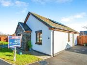 2 Bedroom Bungalow For Sale In Templeton, Narberth