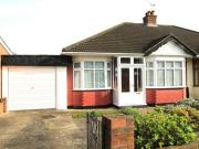 2 Bedroom Bungalow For Sale In Upminster