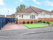 2 bedroom bungalow for sale, Redwood Crescent,...