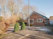 2 bedroom bungalow to rent in danbury close grassmoor s42