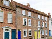 2 Bedroom Character Property For Sale In Aylesbury