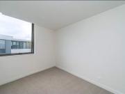 2 BEDROOM CLAREMONT APARTMENT!