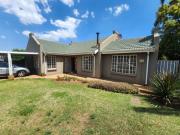 2 bedroom cluster on the market in v.