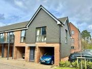 2 Bedroom Coach House For Sale In Bordon, Hampshire