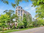 2 Bedroom Condo for Rent at 4 The Kingsway #404,...