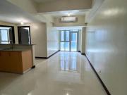 2 Bedroom Condo FOR SALE in Uptown Parksuites BGC