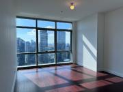 2 Bedroom Condo + maid quarter at West Gallery Place,...