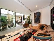 2 bedroom conversion flat with 1 reception and 2...