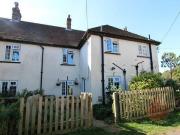2 bedroom cottage for rent in Glidden Hambledon PO7