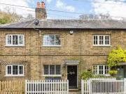 2 bedroom cottage for rent in High Road, Essendon, AL9...