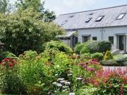 2 Bedroom Cottage For Rent In Hushwing Living