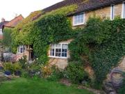 2 bedroom cottage for rent in WestonSubedge Chipping...