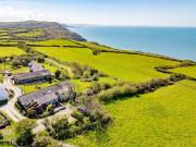 2 bedroom cottage for sale