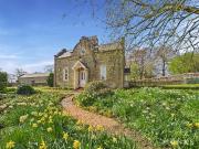 2 bedroom cottage for sale