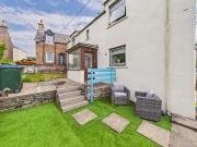 2 bedroom cottage for sale