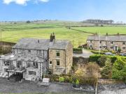 2 bedroom cottage for sale