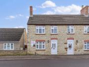 2 bedroom cottage for sale