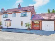 2 bedroom cottage for sale