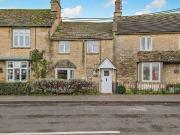 2 bedroom cottage for sale