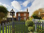2 Bedroom Cottage For Sale In Attleborough