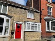 2 Bedroom Cottage For Sale In Kirkbymoorside