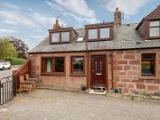 2 Bedroom Cottage House
