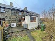 2 Bedroom Cottage House