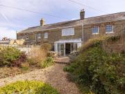 2 Bedroom Cottage House