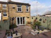2 Bedroom Cottage House