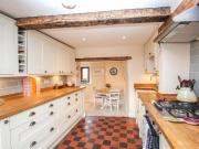 2 bedroom cottage to rent