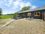 2 bedroom cottage to rent