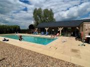 2 bedroom cottage to rent